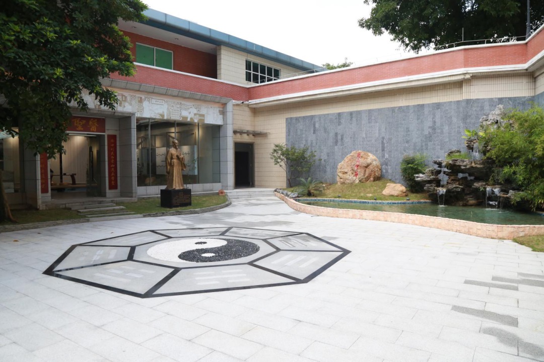 白云山J9.COM医圣堂科普基地获评第十三批广州市科学技术遍及基地